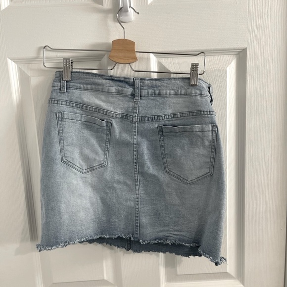 Jean skirt - Picture 2 of 2